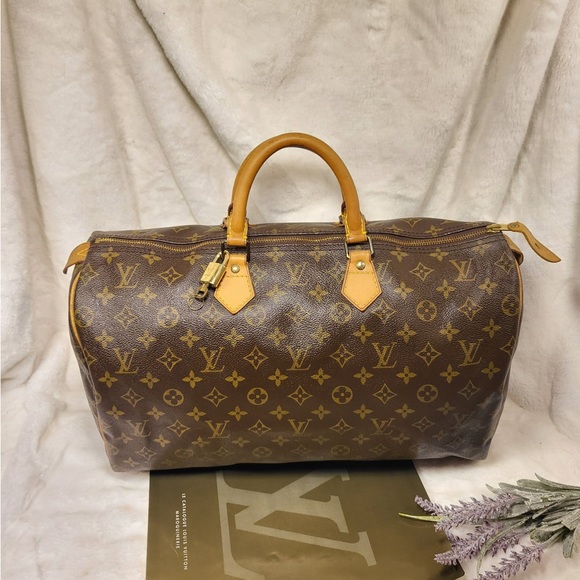 Authentic Louis Vuitton speedy 40 - Picture 1 of 16